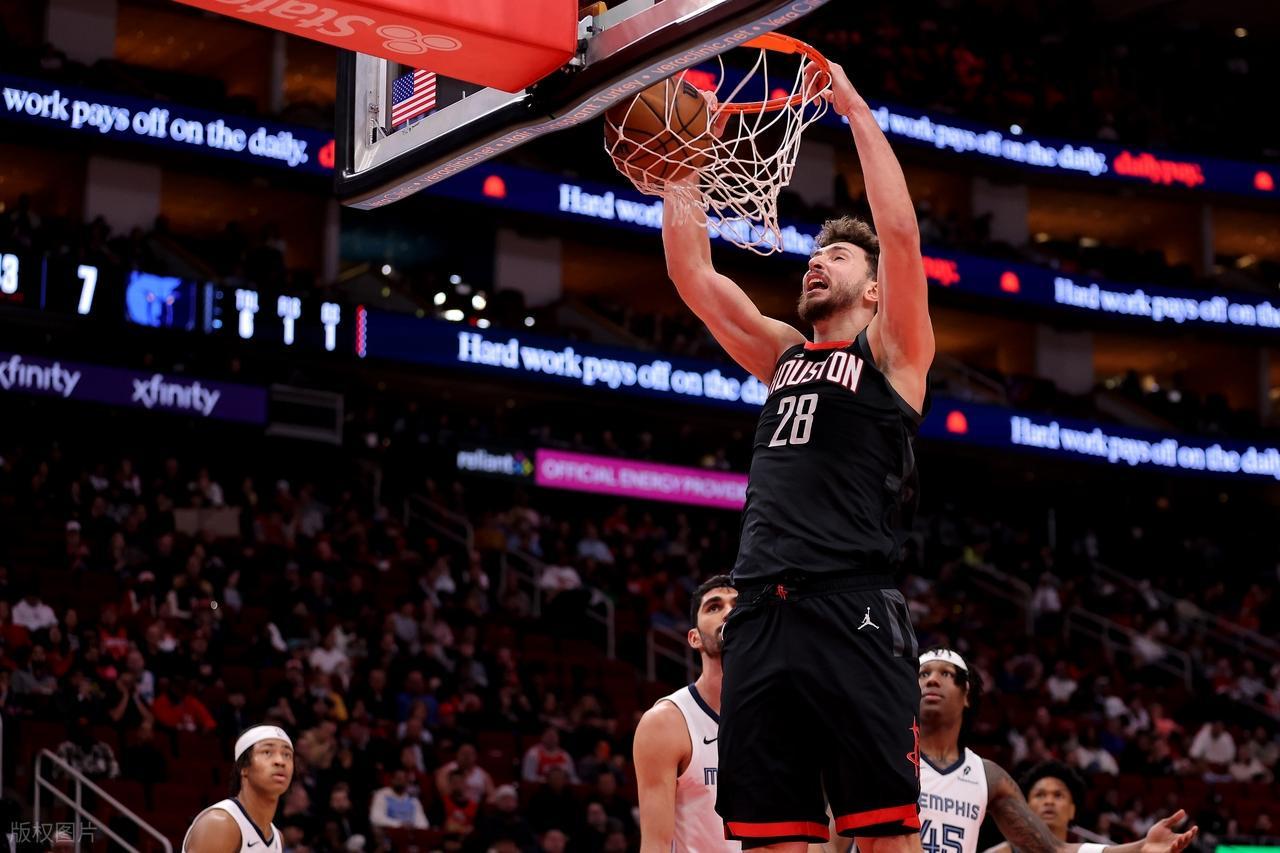 开云官方网-狂轰33+8+2！杜兰特三分杀死比赛！申京追平大梦，阿门生涯新高！