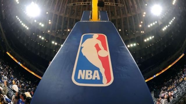 开云体育官网-NBA希望重启季中锦标赛提案 老板球员真的买账吗？